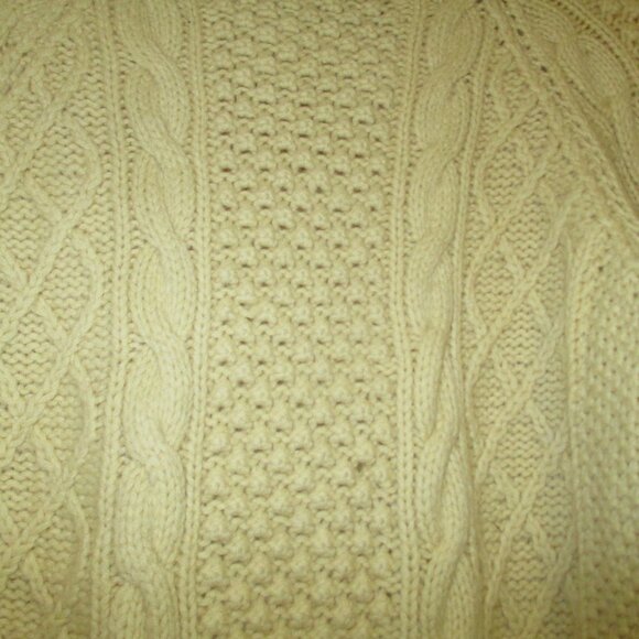 Sweater "Snowflakes” Scoop Neck Pull Over Sweater XL Cream - Picture 7 of 12